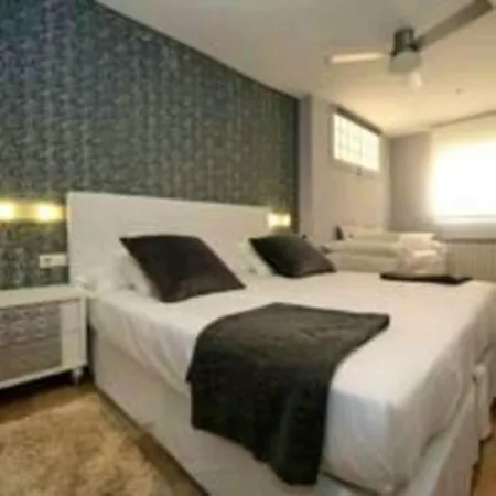Charming House In + Fireplace Vakantiehuis *