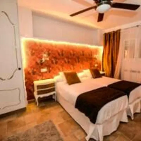 Charming House In + Fireplace Vakantiehuis